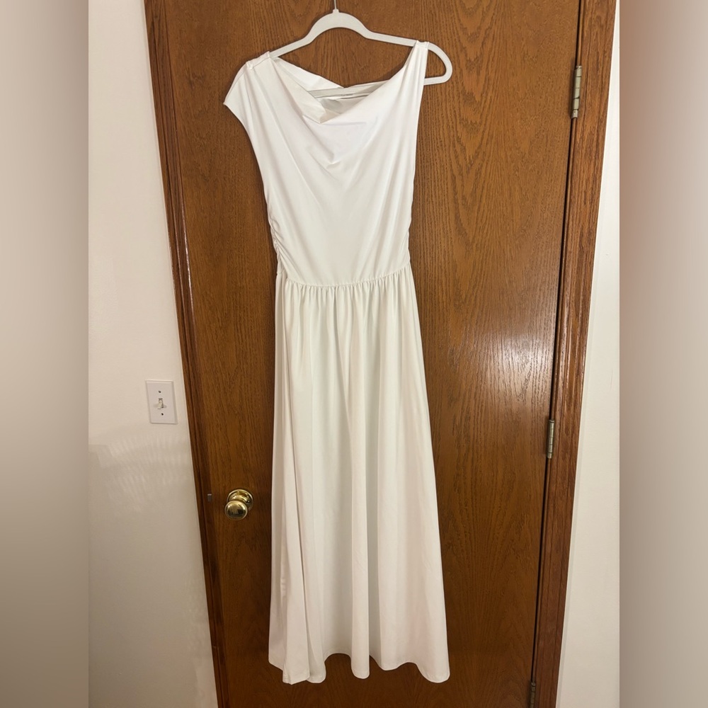 Elegant White Maxi Dress